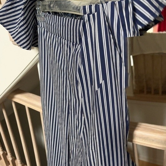 Victoria + Sophia Striped Off the Shoulder and Wide Leg Pant Set S NWOT - Picture 3 of 9